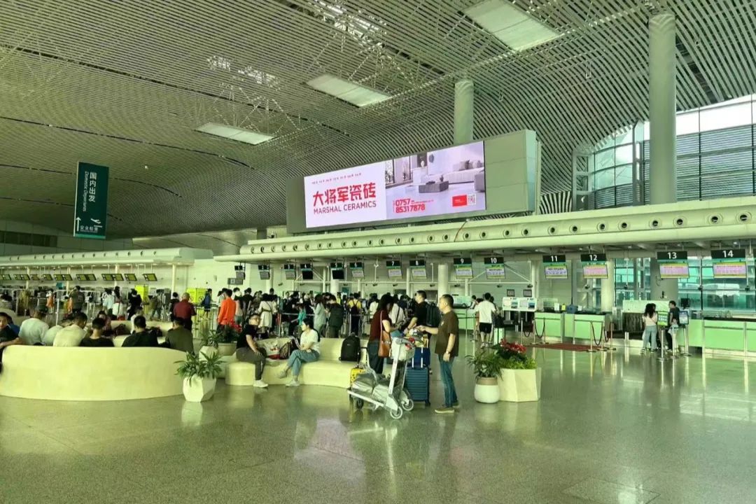 全速前进丨大将军瓷砖机场&高铁广告再登广东，开启黄金广告位的“霸屏模式”！(图6)